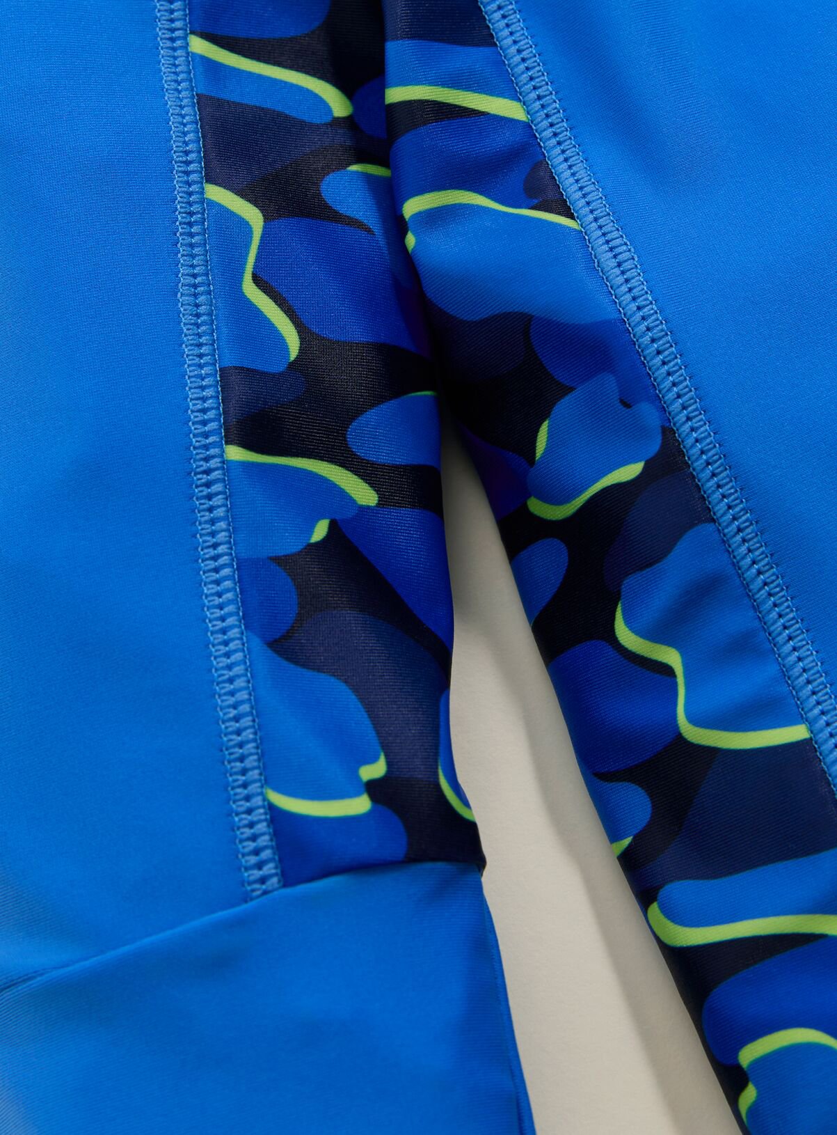 REGATTA Hoku Rash Vest Blue Camo 13 years - Image 5 thumbnail